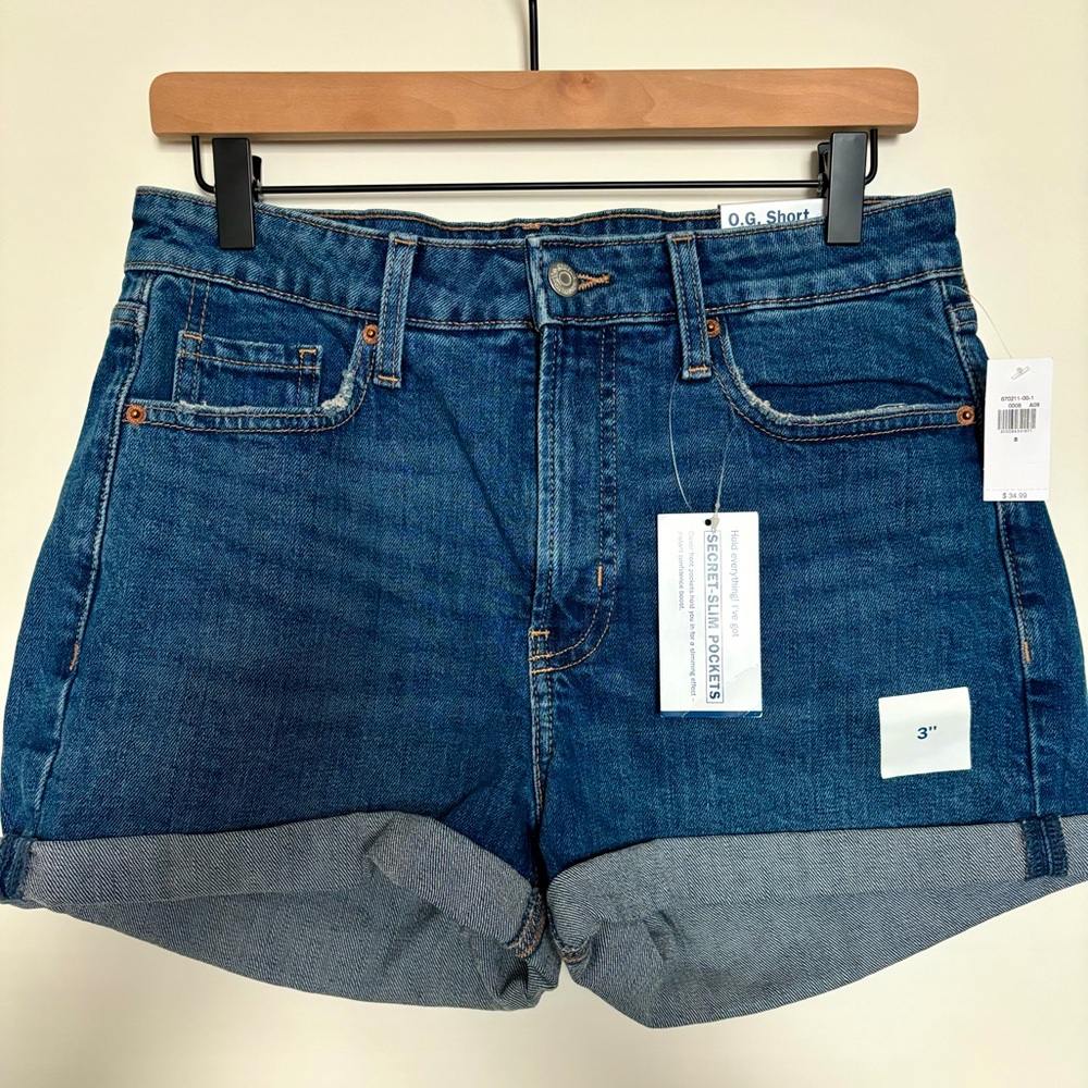 Old Navy O.G. Shorts in size 8.